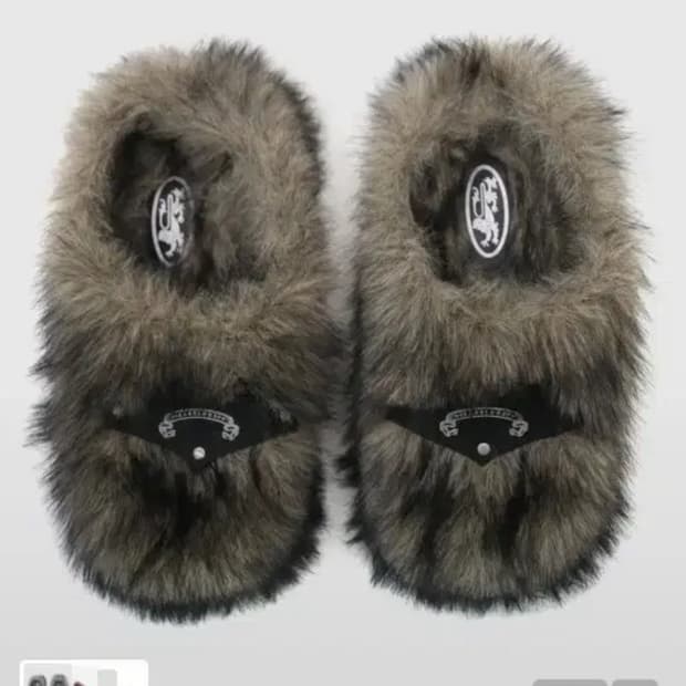 (L) 배드블러드 바이퍼 퍼 슬리퍼 코요테