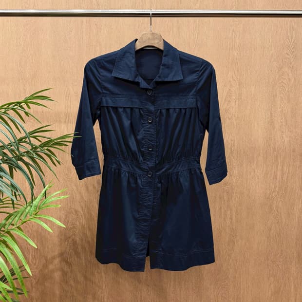 꾸레쥬 셔츠 원피스 7부 버튼 클로징 셔링 디테일 에이라인 네이비