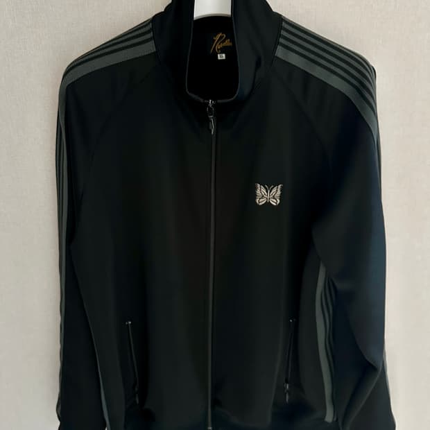 니들스 트랙자켓 xl 비버 별주 블랙