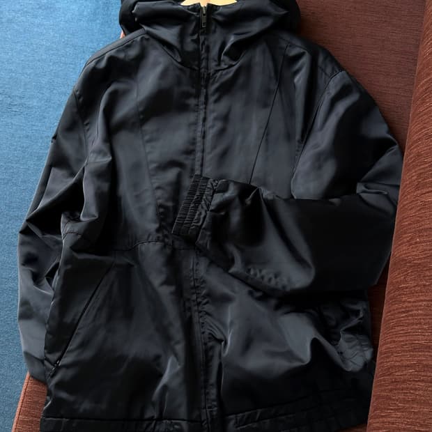Poly satin high count hood zip parka