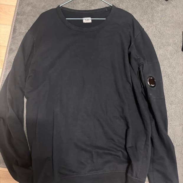 cp컴퍼니 렌즈 맨투맨