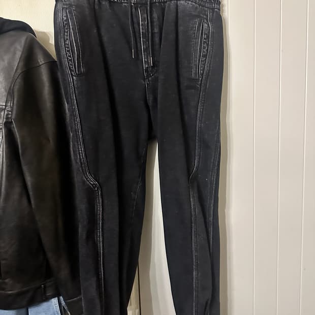 준지 유아인 조거 팬츠