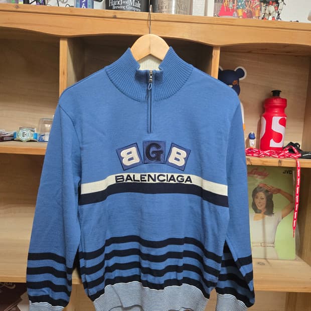 발렌시아가 니트집업 (95) 