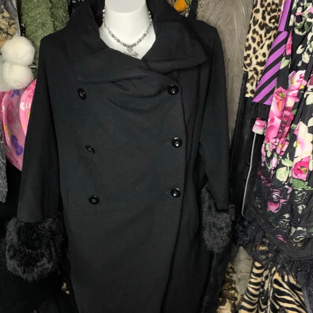 y2k 드레이프 퍼 코트