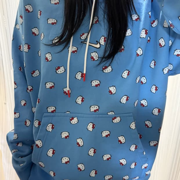 나이키x헬로키티산리오 콜라보 블루 후드티 xl