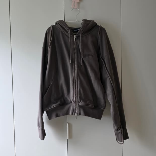 자크뮈스 후드집업 다크브라운 L