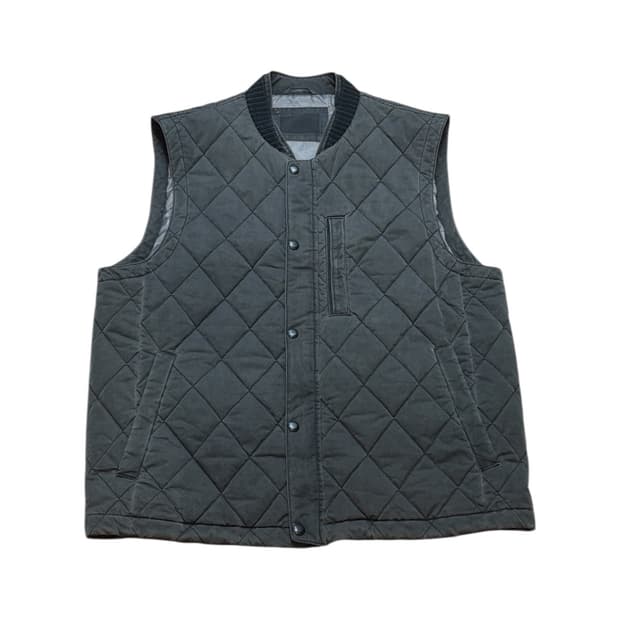 브랜우드 피그먼트 다이아 퀼팅 베스트 23fw