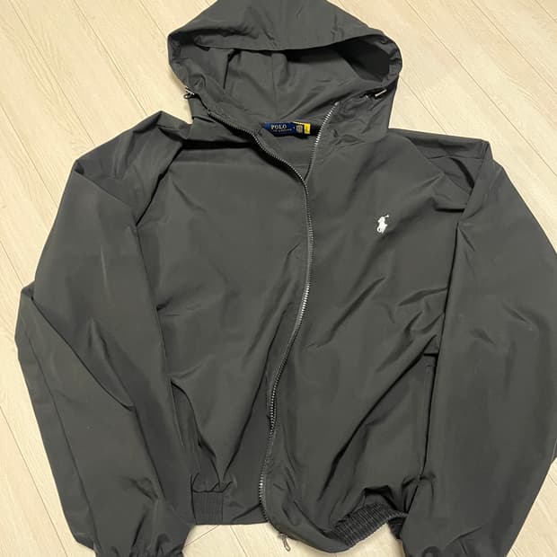 폴로 블랙 바람막이 L