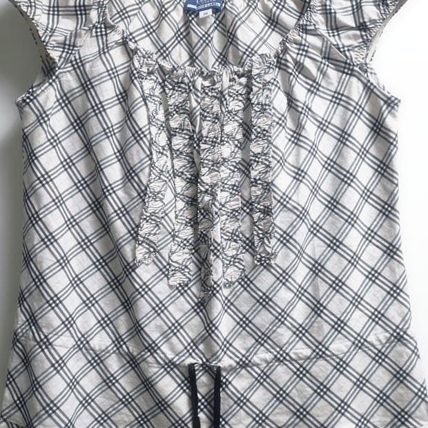 버버리 블루라벨 체크 프릴 솜사탕 블라우스