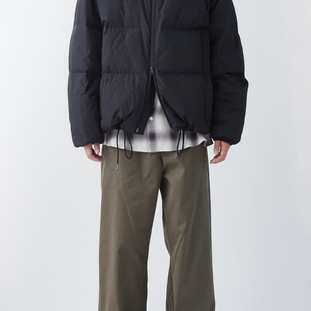 해칭룸 후디드 다운 푸퍼 블랙