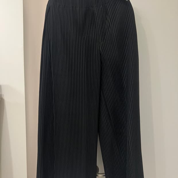 옴므플리세 5월 하카마팬츠
