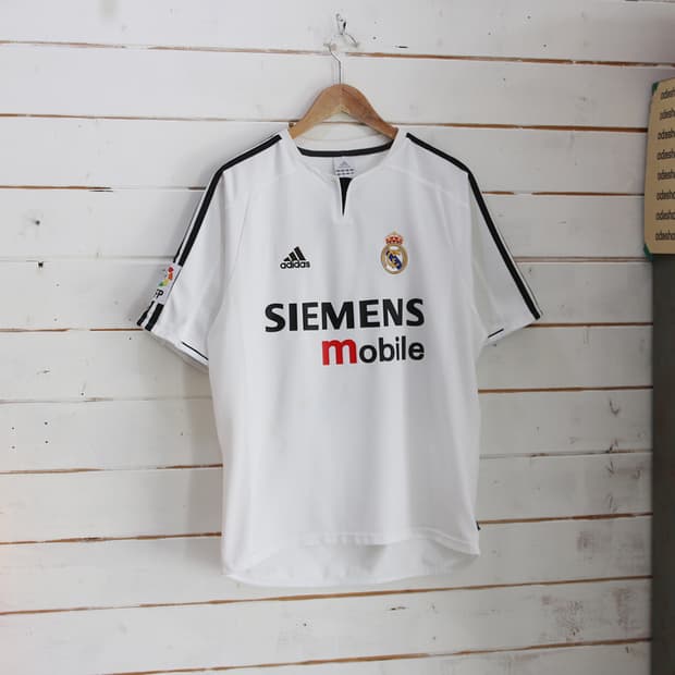(착용컷) 아디다스 03~04 레알 마드리드 베컴 유니폼 상의 (M)
