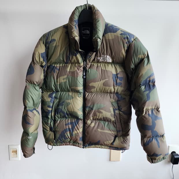 오리지널 일본판 노스페이스 700 눕시 센터로고 카모M(100~105)