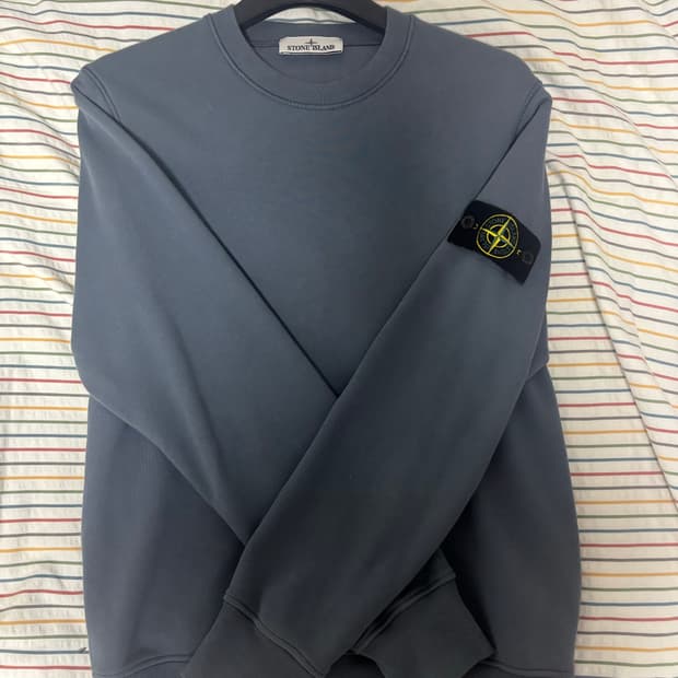 스톤아일랜드 아비오맨투맨