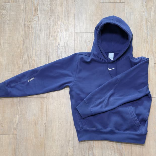 나이키 녹타 후드티 팝니다
