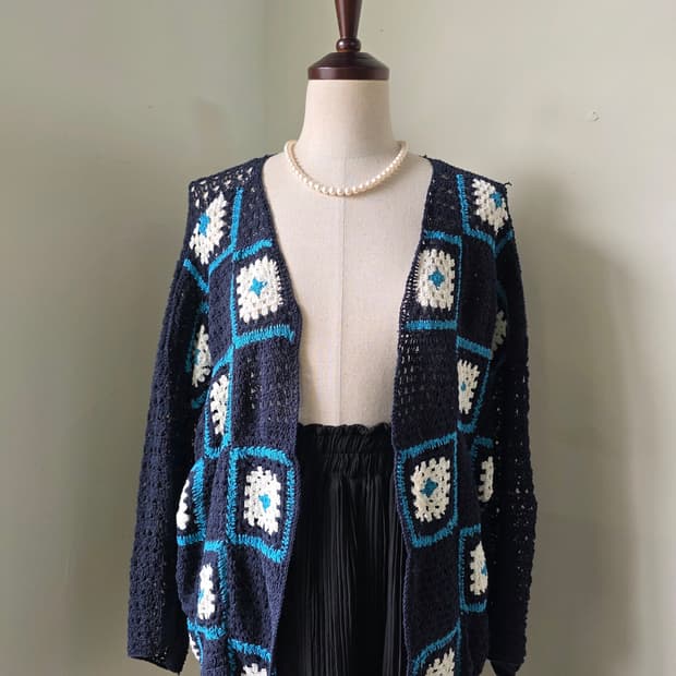 미착용 새상품 네이비 크로쉐 오픈형 니트 가디건