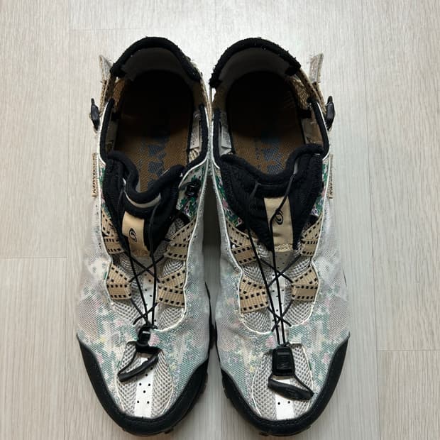 살로몬 더 브로큰암 테크 엠파비안