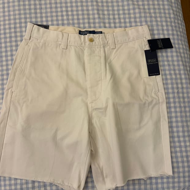 폴로 빅치노핏 화이트 반바지