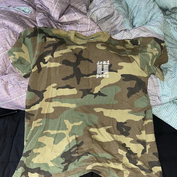 Supreme dead prez camo half tee (M)