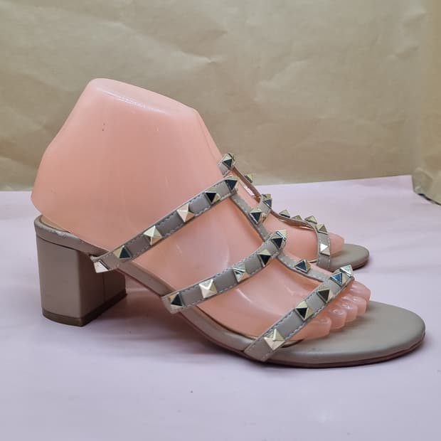 발렌티노 락스타드 슬라이드샌들240 굽6