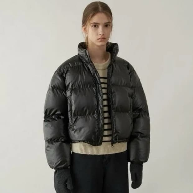 [오로(라퍼지포우먼)] 글로시 크롭 푸퍼 패딩_블랙