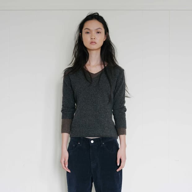 리포스 알파카 브이넥 니트 차콜 S