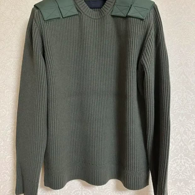 [M] 준지 21fw 코만도 견장 니트
