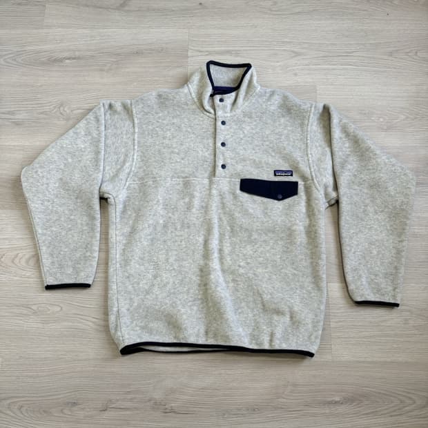 15FW 파타고니아 신칠라 스냅-T 오트밀/네이비