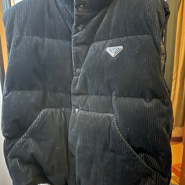프라다 코듀로이 베스트 m