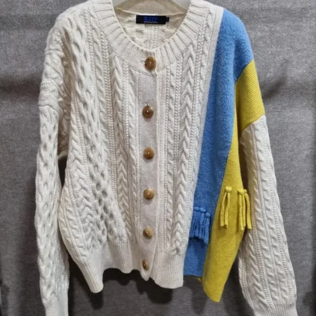 여성 55size SJYP 케이블 가디건