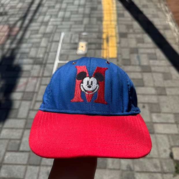 Vintage 90s MikeyMouse cap 🧢