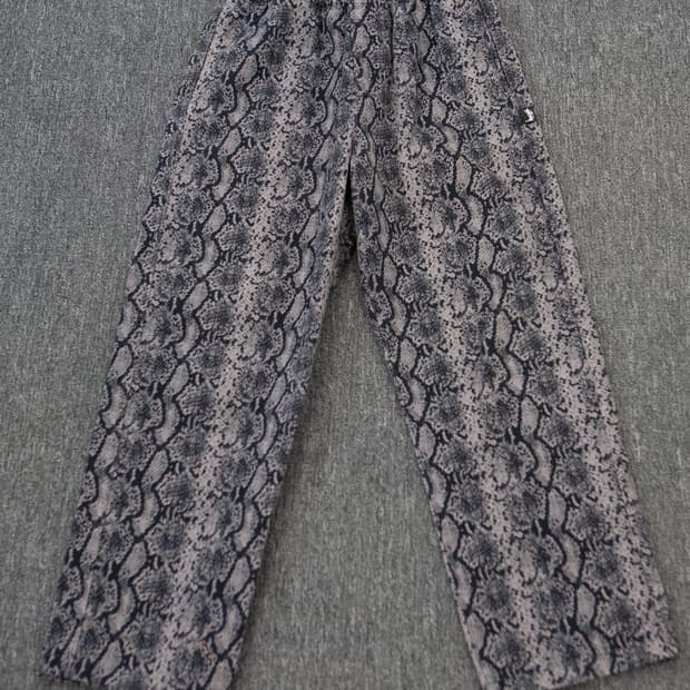 스투시 스네이크 비치팬츠