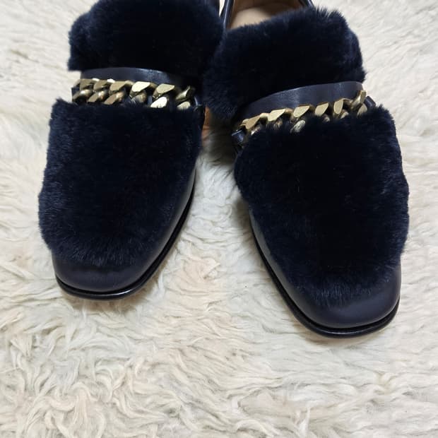 BOYY 퍼 체인 로퍼 네이비 36 천연가죽 퍼로퍼 새제품