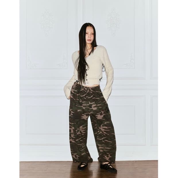 미스테리어스 호텔 BASIC FLEECE WIDE PT 카모