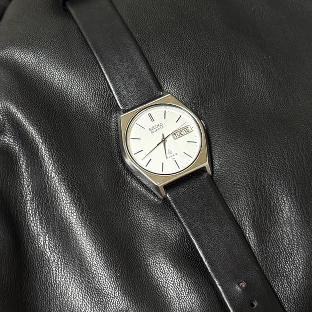 세이코 빈티지 타입2 쿼츠 시계