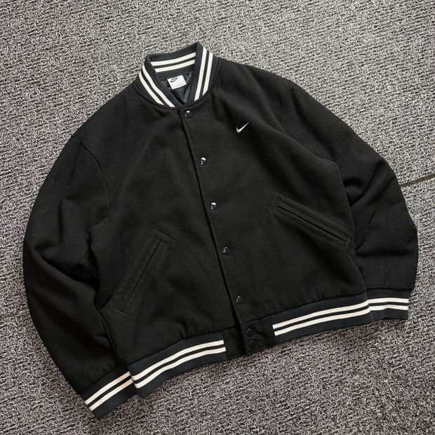 나이키 스우시 어센틱 스타디움 울 바시티 자켓 2195