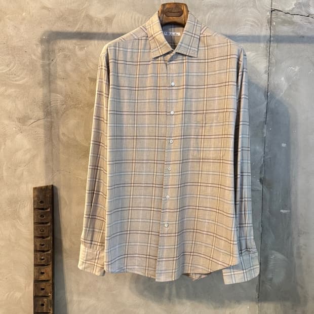 로로피아나 오픈 칼라넥 셔츠 100