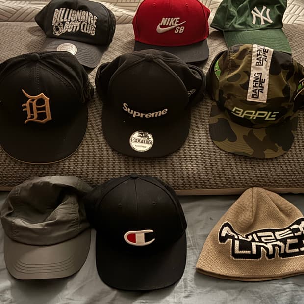 스냅백 볼켑 판매 (supreme,bape)등