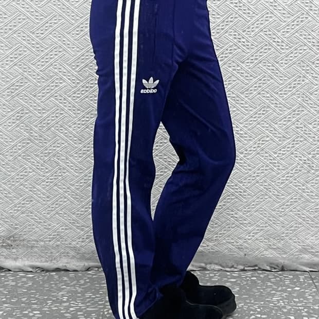 아디다스 Y2K 대장급 딥퍼플 삼선 트랙팬츠 XS C07795