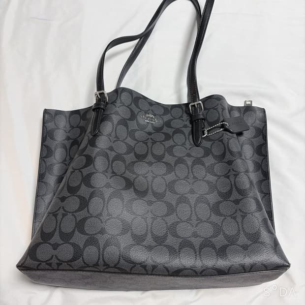 코치 시그니처 블랙 숄더백