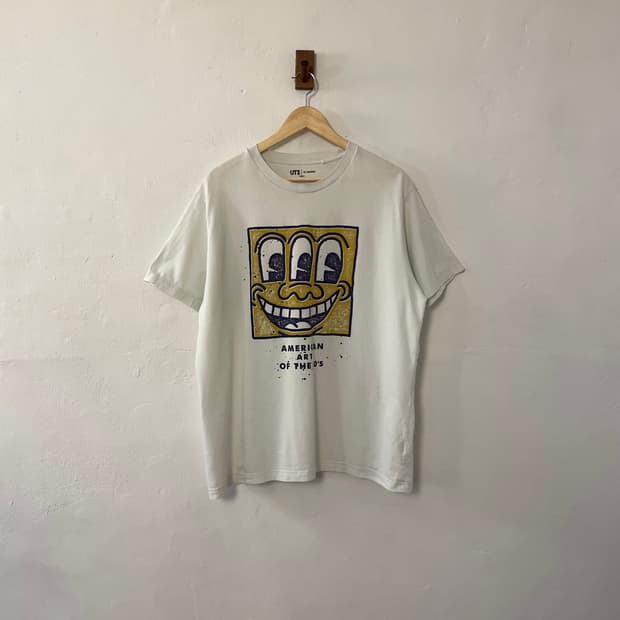 유니클로 UT 반팔 티셔츠 