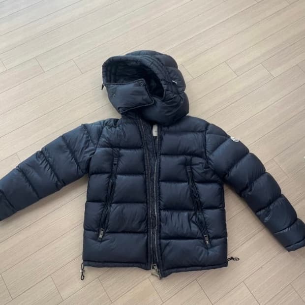 몽클레어 마야 22fw 무광