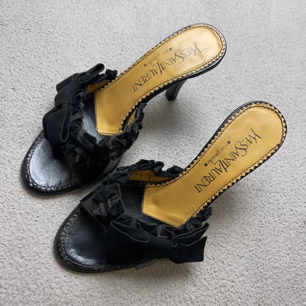[35] saint laurent 220-225
