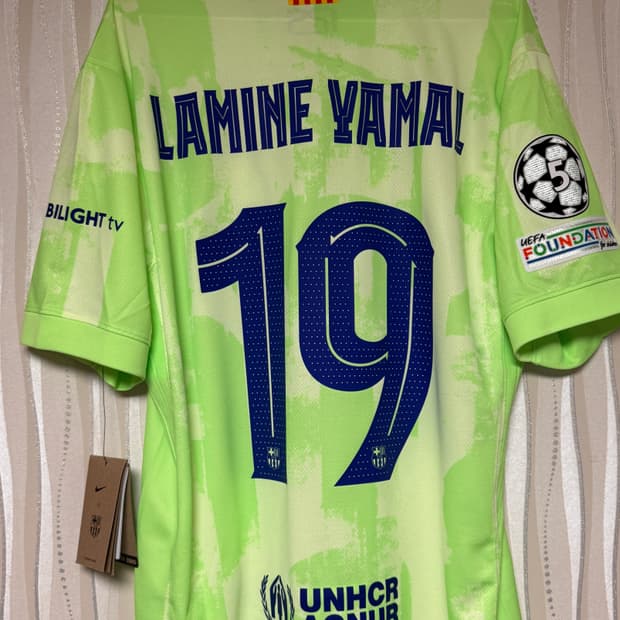 나이키 24-25 바르셀로나 써드킷 라민 야말