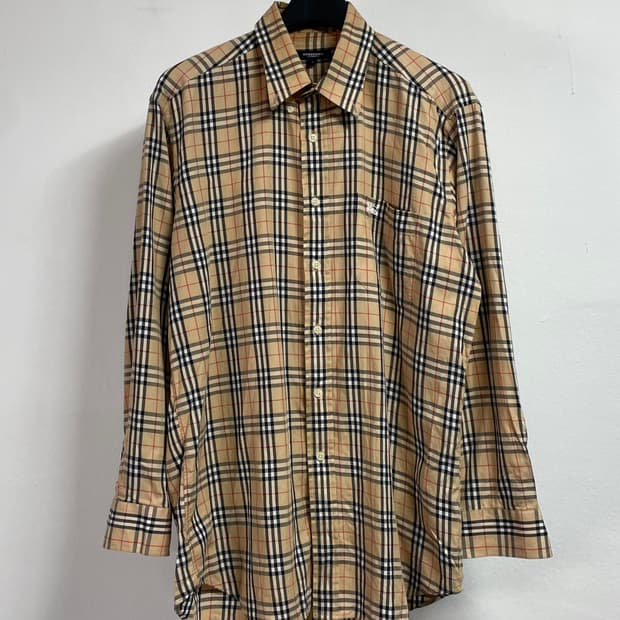 버버리 노바체크 셔츠 (on.182)