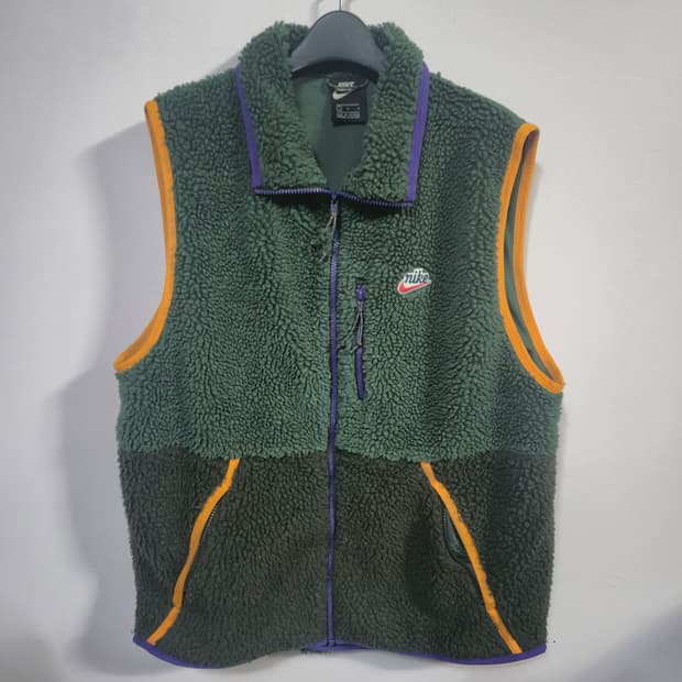 나이키 양털 조끼 그린 배색