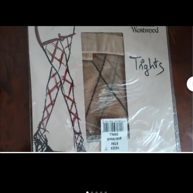 비비안웨스트우드 월포드 피쉬넷 그믈 스타킹