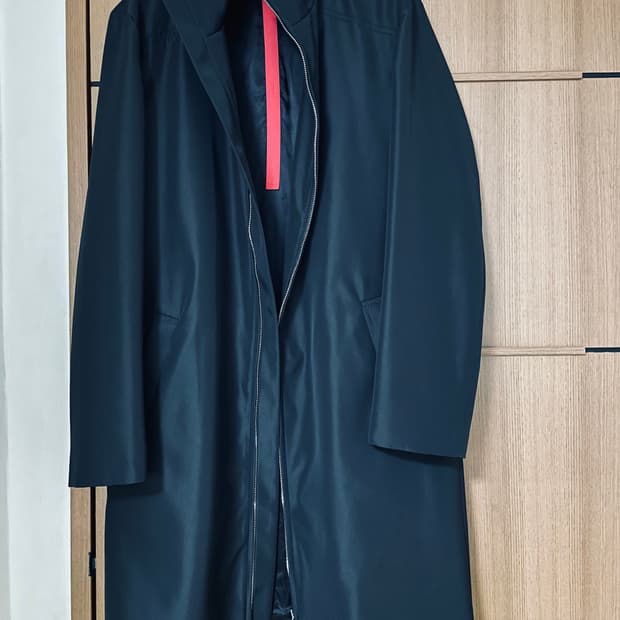 Hugo Boss 나일론 하이넥 코트