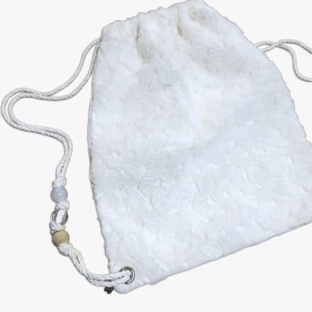 생긴스튜디오 백