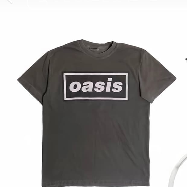 오아시스 반팔티 구합니다 ㅜㅜ 이 색상 구해요